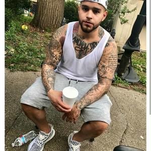 Meet your Posher, Jones vedetta